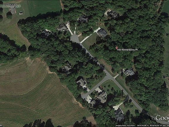 4th image of 140 Winterberry Place Trl