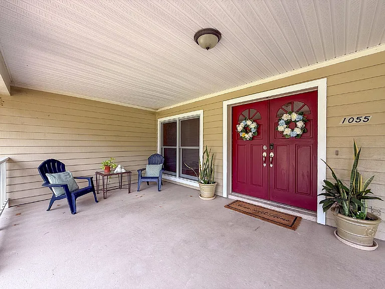1055 Riverside Ridge Rd — Photo 13