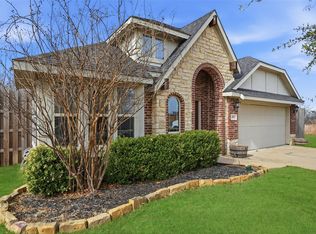 803 Lakeview Dr, Alvarado, TX 76009