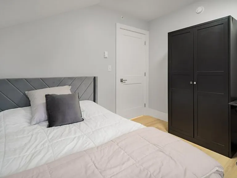 504 Stewart Ave — Photo 154