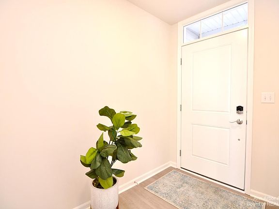 3rd image of 1104 Saltsprings Dr