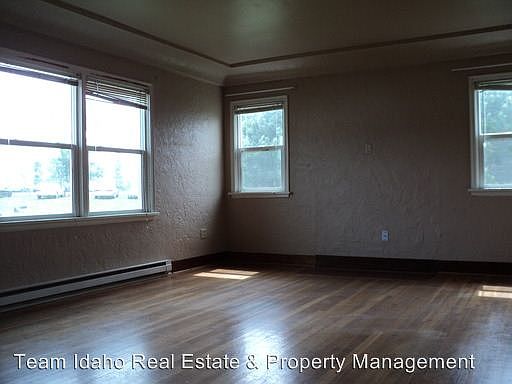 2nd image of 2305 S Main St Trlr 2
