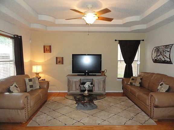 4th image of 8122 Grissom Cir