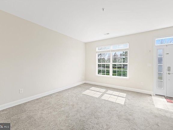 3rd image of 106 Black Duck Ct