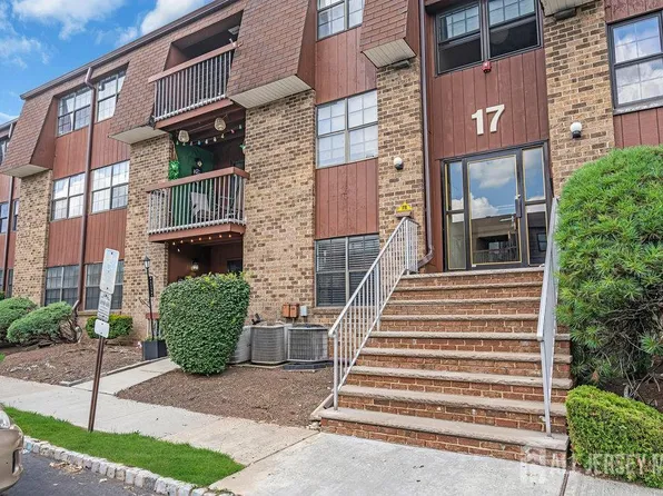193 Sierra Ct, Woodbridge, NJ 07095