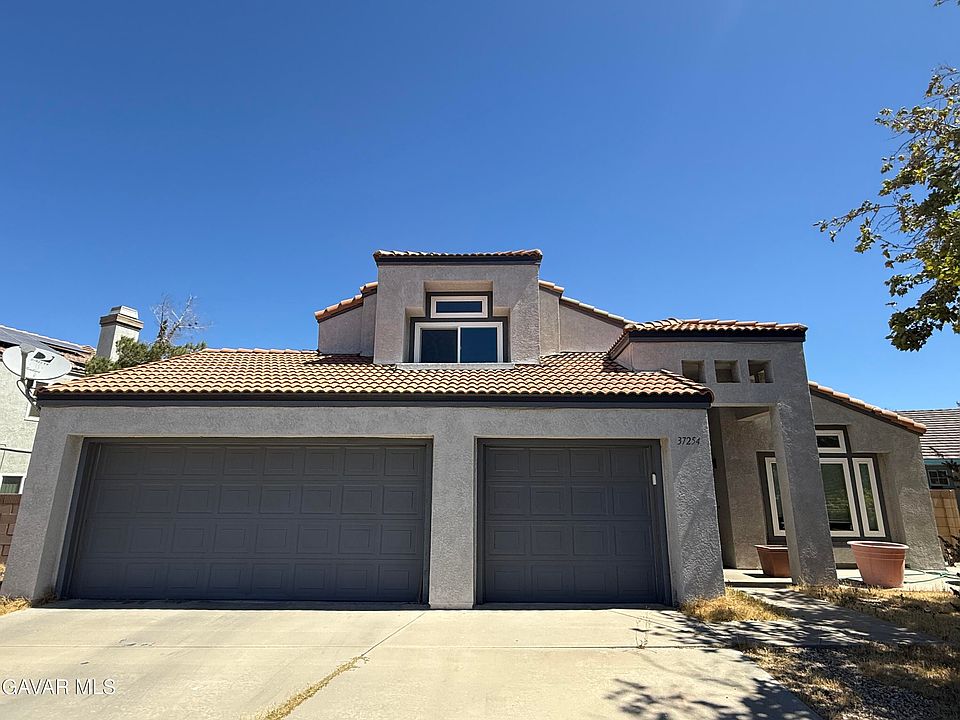 1st image of 37254 Carousel Cir