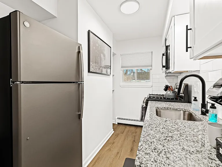 22 2nd St #3 — Photo 13