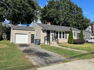 690 Fairview Ave, Bridgeport, CT 06606