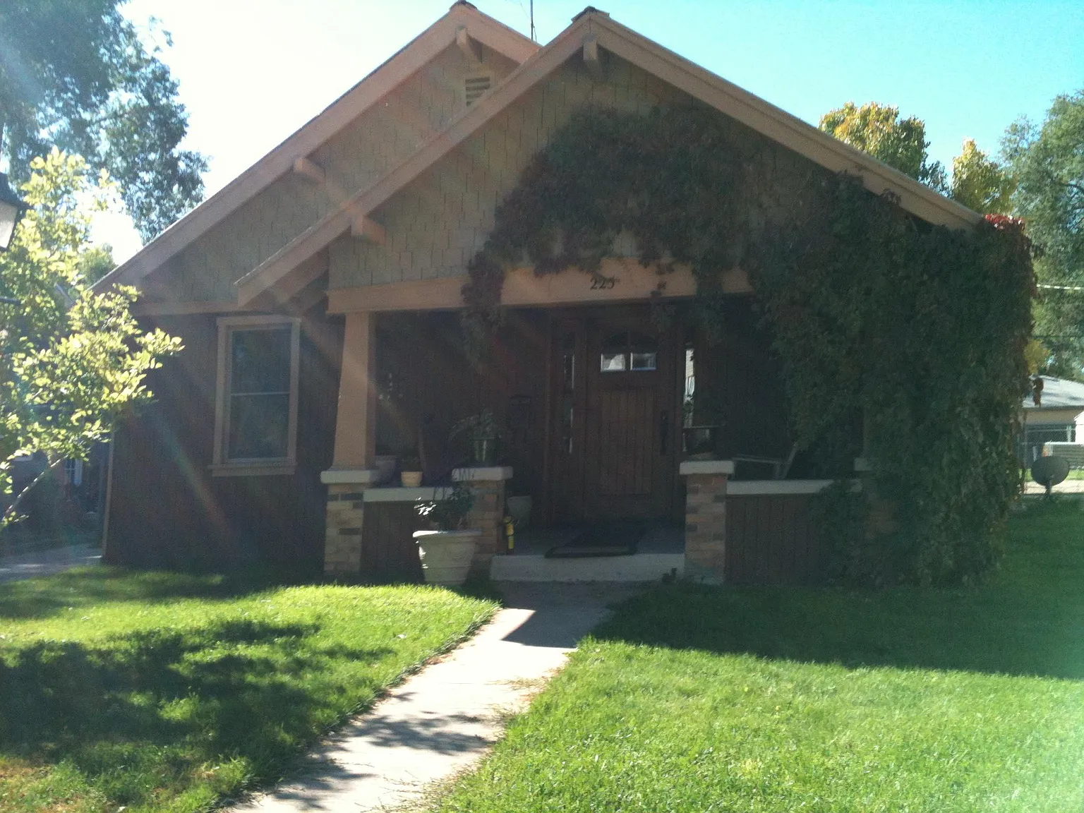 225 E Montezuma Ave — Photo 1
