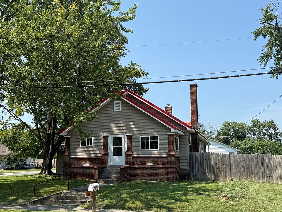 1st image of 712 Stewart St