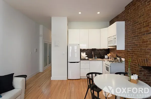 Rented by Oxford Property Group | media 17