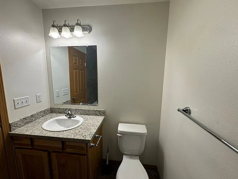 4595 W Overby St — Photo 12