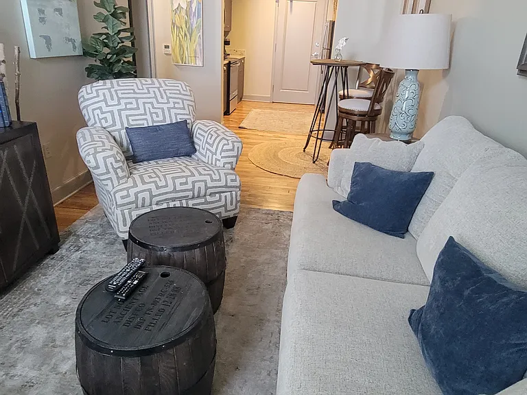 125 N Dargan St #3B — Photo 2