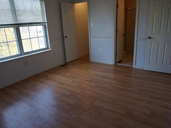 Master Bed room with full bath
