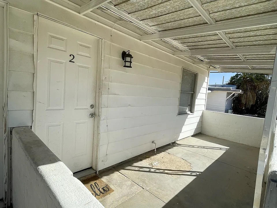6423 Cholla Ave #2