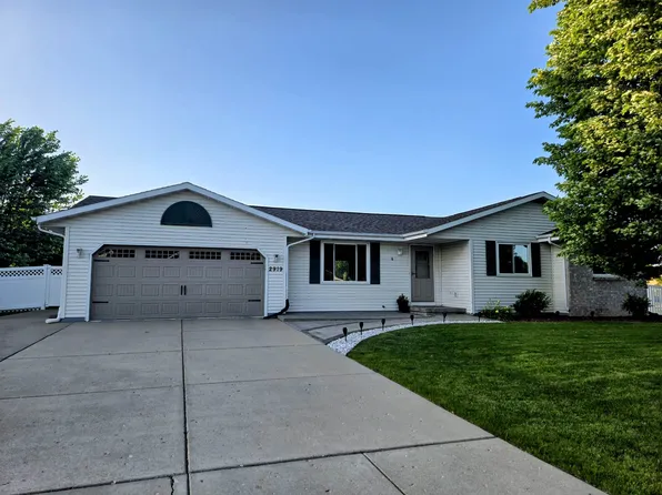 2919 Quebec Ln, Janesville, WI 53545