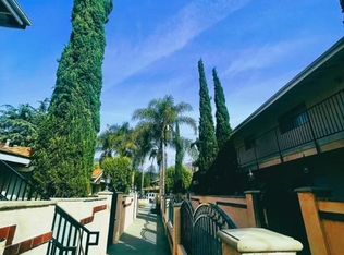 820 W Walnut Ave #4, Monrovia, CA 91016