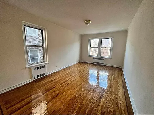 Rented by Queens Apartments Realty LLC | media 7