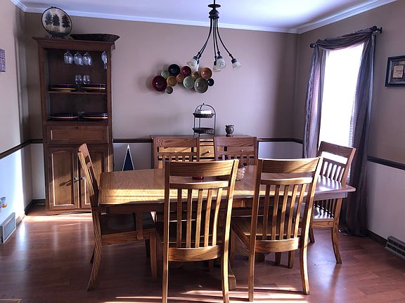 4th image of 52 Independence Dr