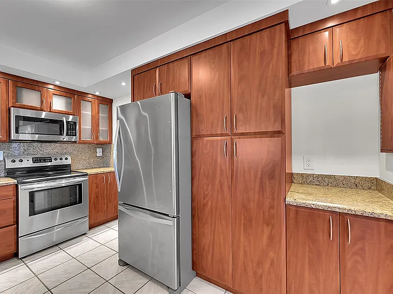 3800 Galt Ocean Dr #311 — Photo 9
