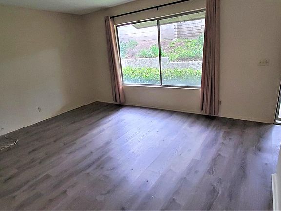 5th image of 453 Serento Cir