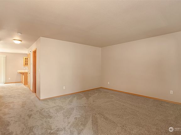 3rd image of 4218 Galena Street SE