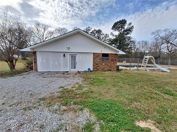 5th image of 208 E Meade Rd