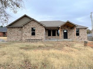 200 Tommye Ln, Tahlequah, OK 74464