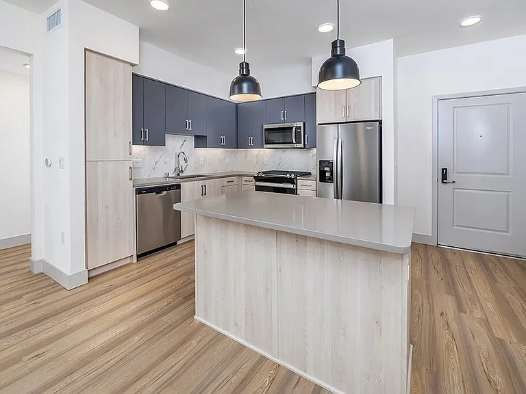 The Wylden Apartments — Photo 12