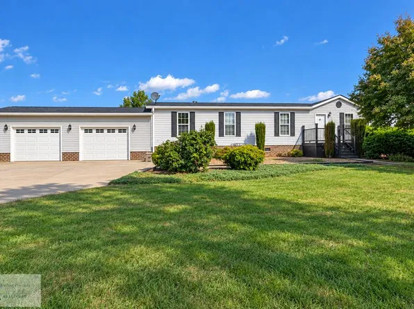 103 Harper Ln, Blairs, VA 24527