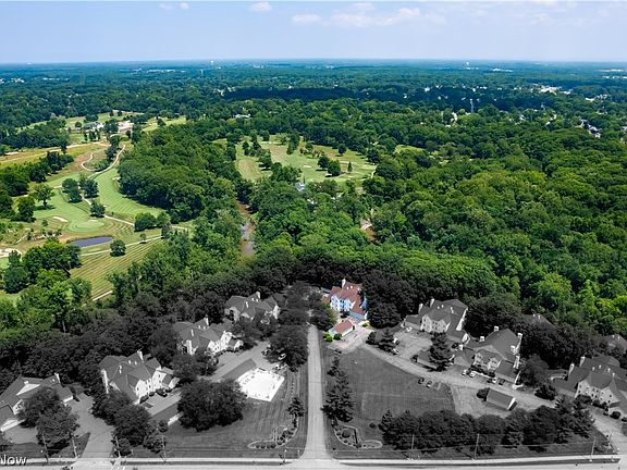 3rd image of 1207 W River Rd N APT D3