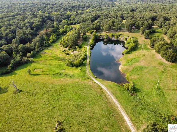 S 7th Hwy, Edwards, MO 65326