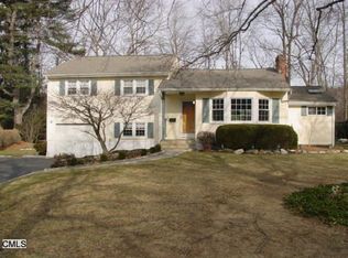 534 Pepper Ridge Cir, Stamford, CT 06905