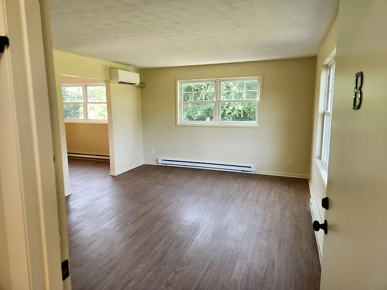 6295 Dresden Rd #B — Photo 8