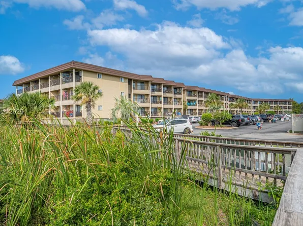 40 Folly Field Rd APT B113, Hilton Head Island, SC 29928