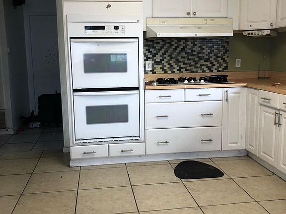 2nd image of 10635 Escobar Dr