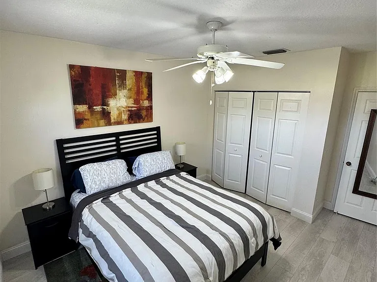 2788 Wood Fern Dr — Photo 32
