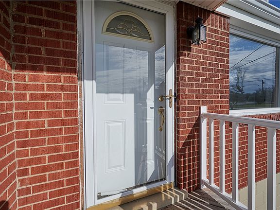 4th image of 206 Oak Dr