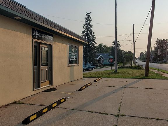 2nd image of 2613 University Ave Suite 3