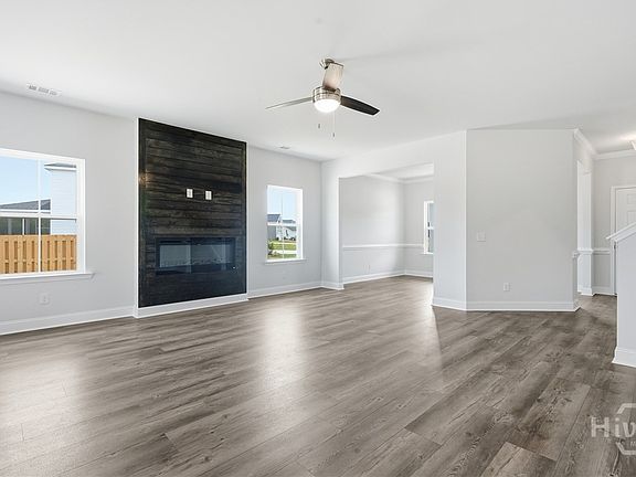 4th image of 120 Little Ben Court
