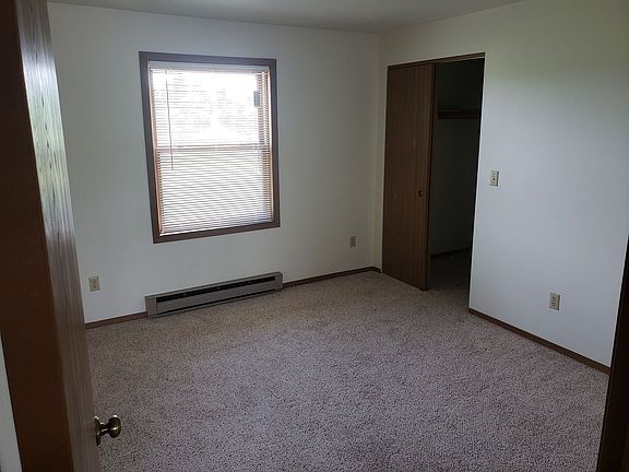 4th image of 542 E Bronson Rd APT 3