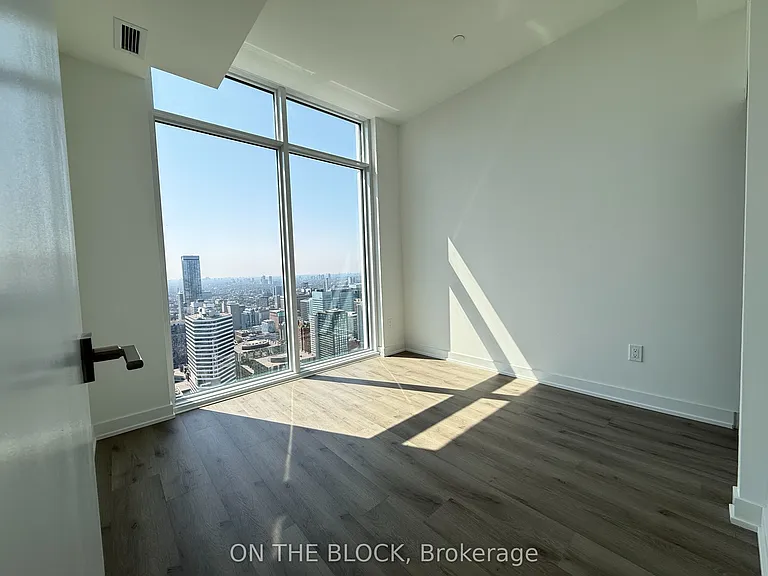 252 Church St #Penthouse 17 — Photo 14