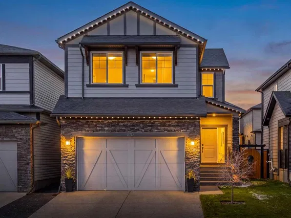 170 W Legacy Glen Way SE, Calgary, AB T2X 4G7
