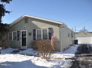 28845 Starlight Rd, Perrysburg, OH 43551