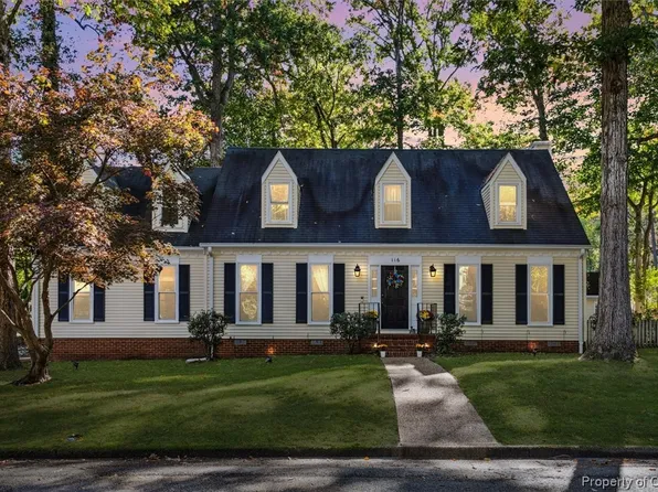116 King Forest Ln, Newport News, VA 23608