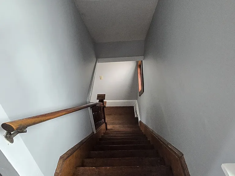 457 Wilson St — Photo 28