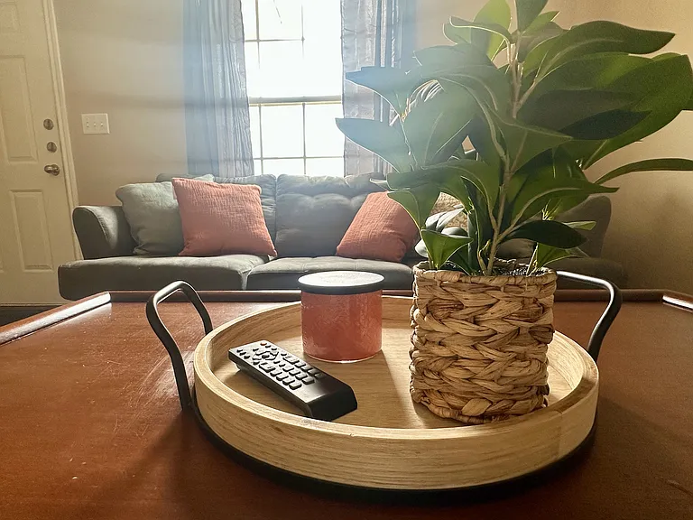 409 Nacogdoches St #24 — Photo 9