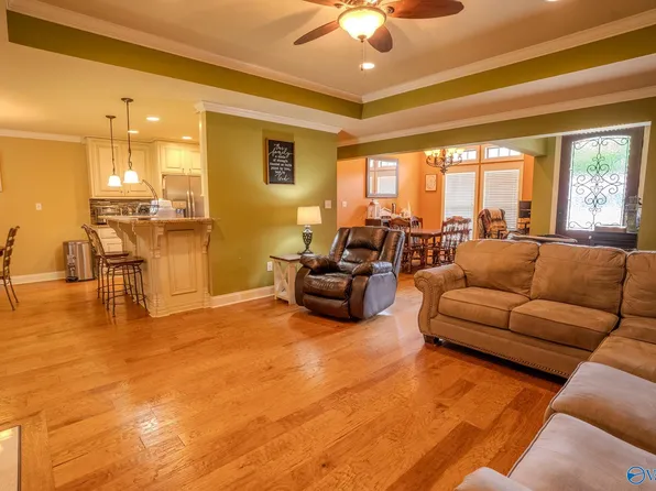509 Andrew Ct, Moulton, AL 35650