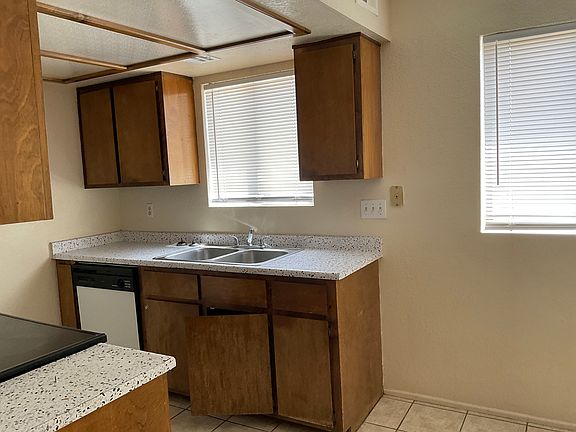 3rd image of 3641 Wendell Ave #C-d