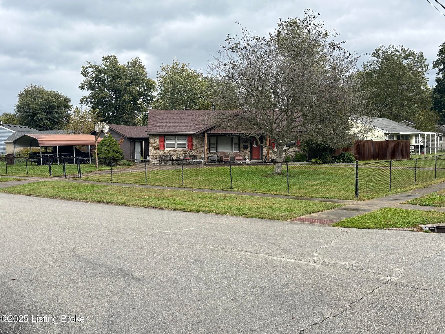 7213 Rainbow Dr, Louisville, KY 40272 | Zillow